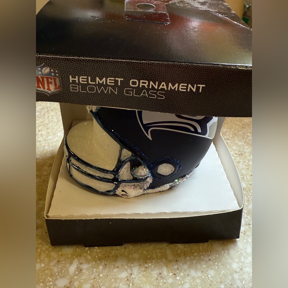 2016 NFL Seattle Seahawks Blue Blown Glass Helmet Ornament Old World Christmas